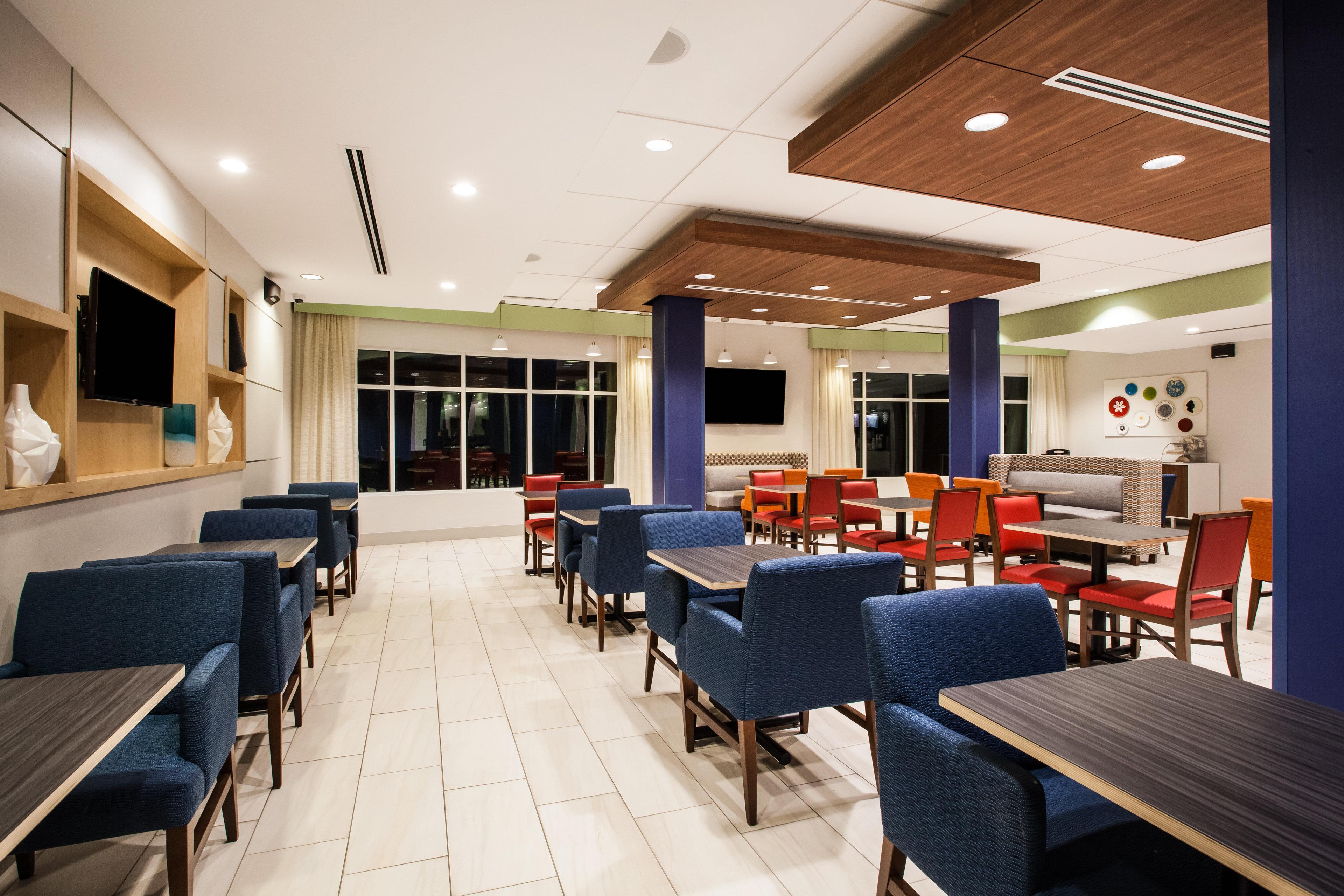Holiday Inn Express & Suites Lexington Park California By Ihg Екстер'єр фото