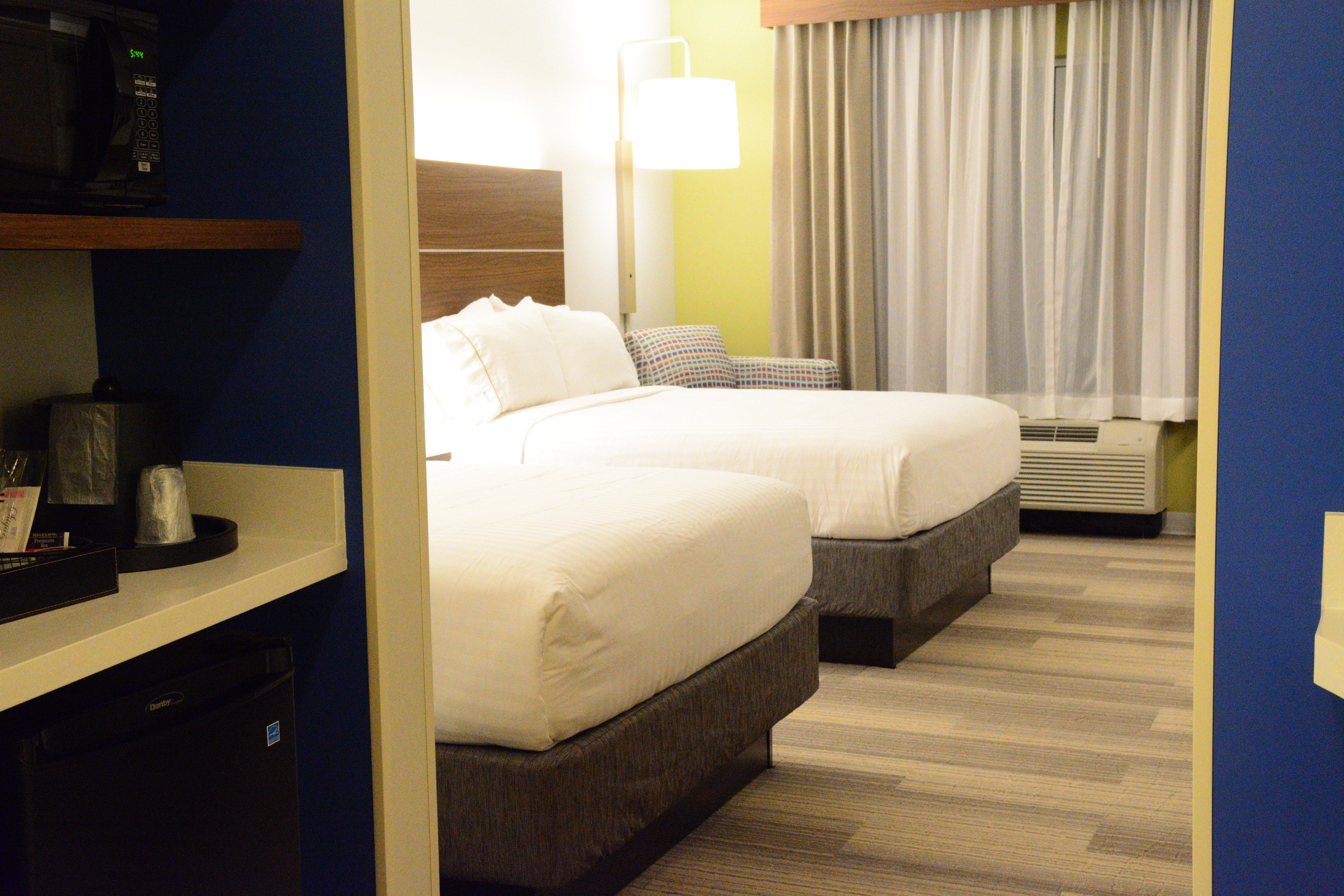 Holiday Inn Express & Suites Lexington Park California By Ihg Екстер'єр фото