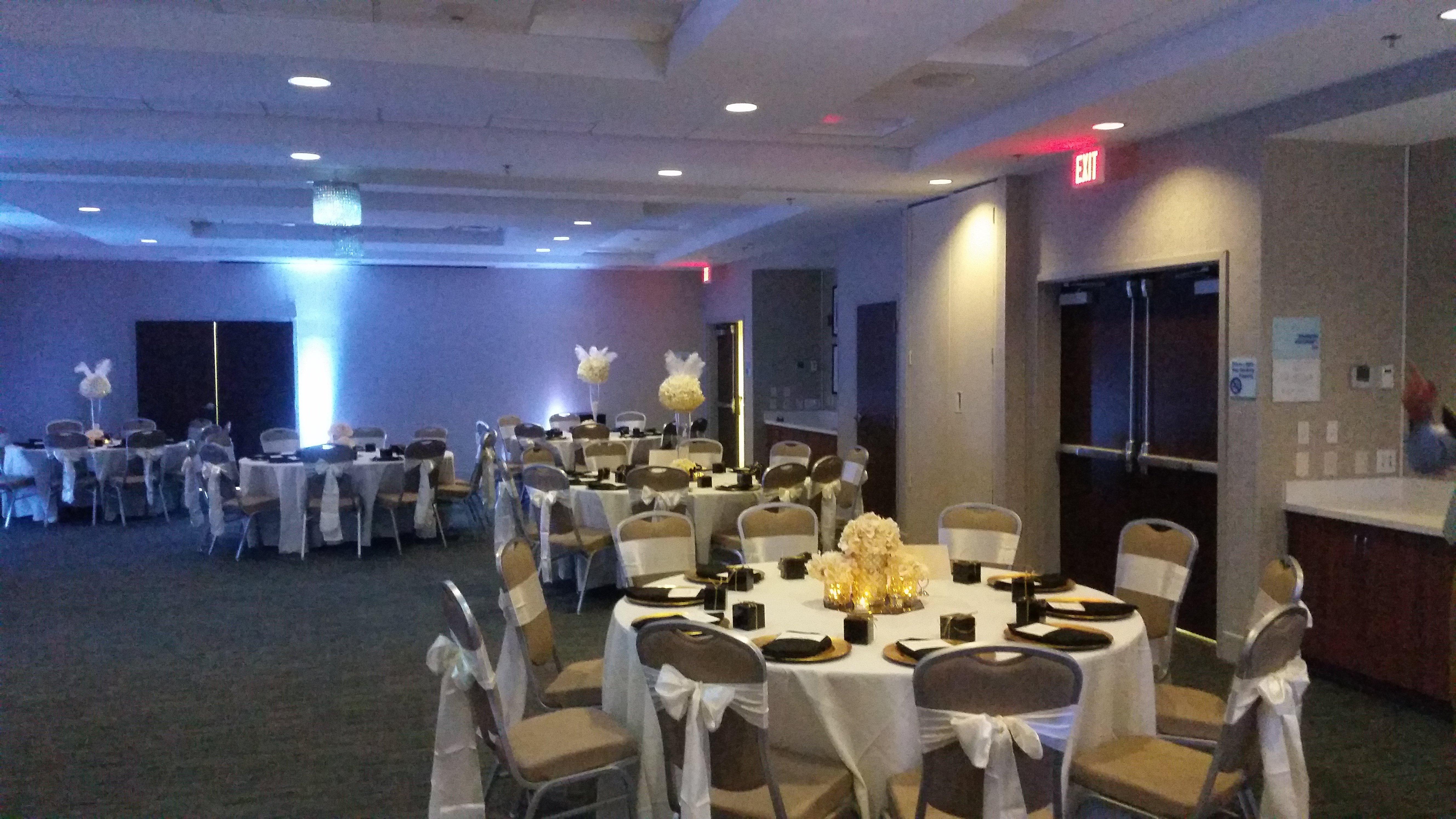 Holiday Inn Express & Suites Lexington Park California By Ihg Екстер'єр фото