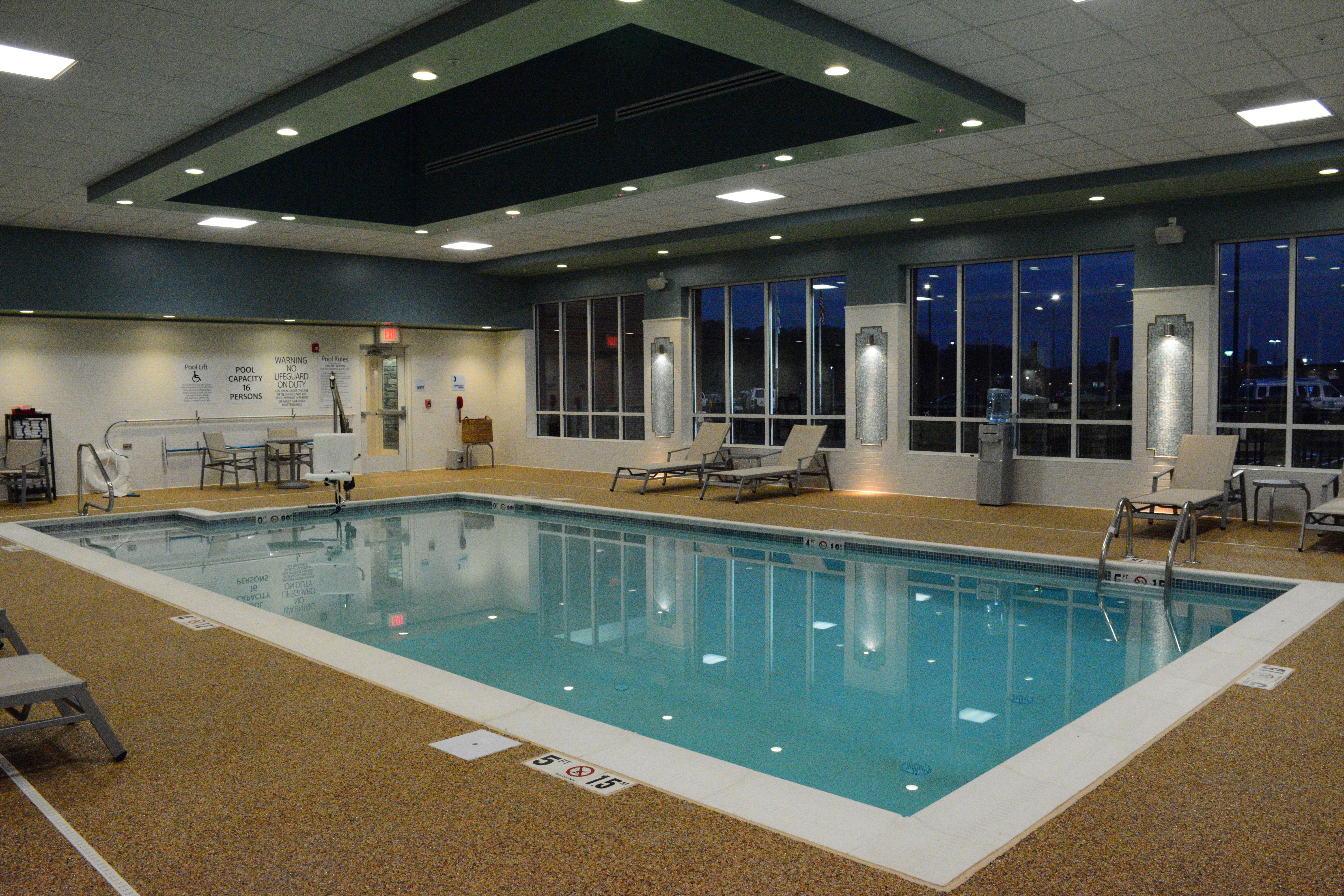 Holiday Inn Express & Suites Lexington Park California By Ihg Екстер'єр фото